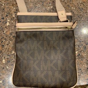 Michael kors satchel